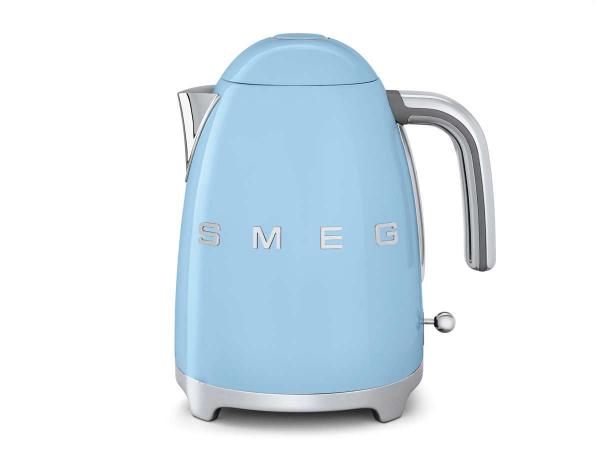 Smeg KLF03CREU -vedenkeitin, pastellinsininen